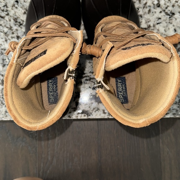 Sperry Boots - Picture 7 of 9